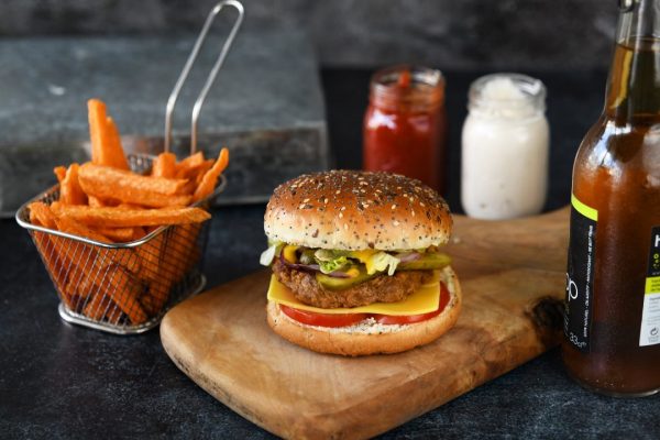 Rezept Veganer Burger Classic mit Oven Fries